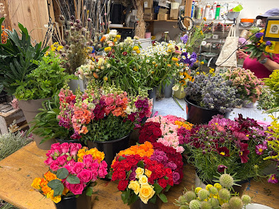 Blütenstiel, Manufaktur für florale Objekte
