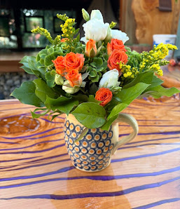 Blumen Sitzberger im Regensburger Hauptbahnhof 365 Tage offen