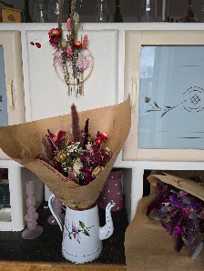 Blütenmädchen Trockenblumen Manufaktur