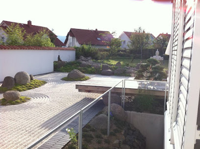 Lötzer Garten- und Landschaftsbau, Grabpflege