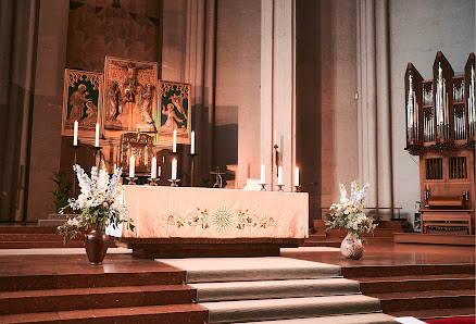 Friedhofsgärtnerei & Floristik Strobel GbR