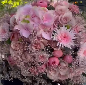 purpur Atelier für Floristik & Design - Blumenladen München | Blumenwerkstatt