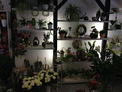 Roeser Blumen & Accessoires - Inhaberin Stephanie Brennecke