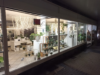 Linh Duong Blumenkunst