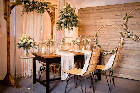 RJ Stilvolle Dekorationen RJ Floristdesign Ruth Judkevic