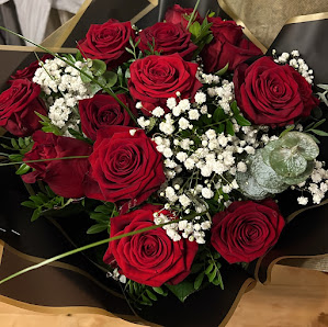 FlowersbySaga - Blumenshop MELINA