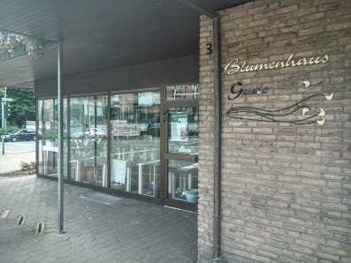 Astrid Gude Blumenhaus