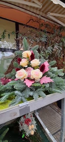 Blumenpavillon am Friedhof
