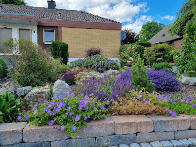 Bahnen Garten- und Landschaftsbau Gartenpflege