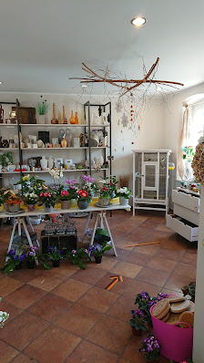 Blumen und Geschenkhäusl Inh. Constance Birke