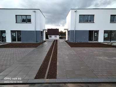 NATURA GARTENBAU GMBH