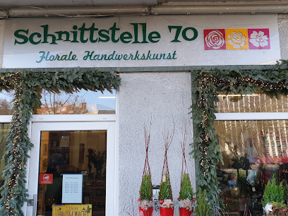 Schnittstelle 70 - Zwei Quynh 1 Blumen & Pflanzen