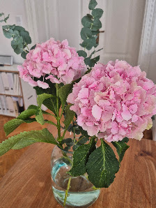 Blumengeschäft Rosenblüte
