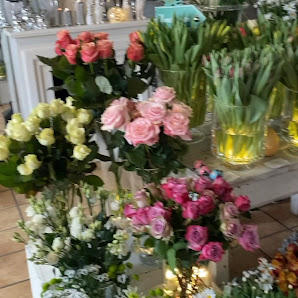 Blumenboutique Und Hof der Sinne
