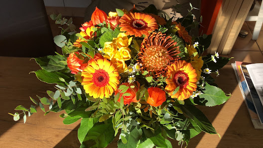 Anja Theresa Klausmann Blütentrend- Blumen und Mehr