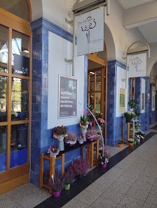 Die Blume im Bahnhof