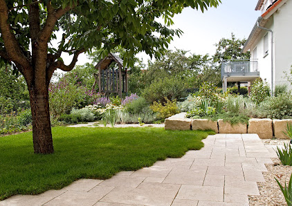 Rosenrot Gartenbau GmbH Landschaftsgärtner und Gartenbau